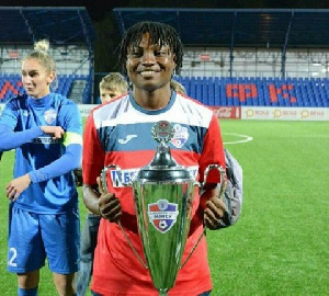 Faustina Ampah with the trophy