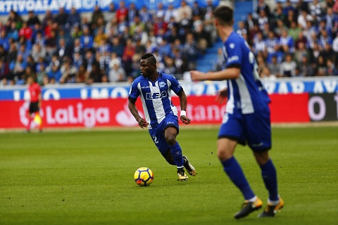 Mubarak Wakaso [L]