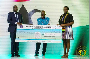 Akufo Addo Presents Cheque.png