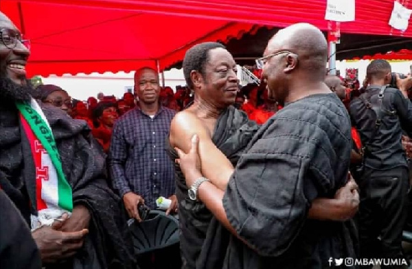 Duffuor and Bawumia in an embrace at Kumawu