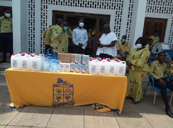 The group was led by Mr Emmanuel Bruce-Attah, who handed over the items to the school