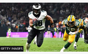 Barkley Stars On Debut As Eagles Beat Packers In Brazil.png