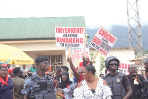 It is unclear what caused the riot between the security detail of Okyenhene and Chieftaincy faction