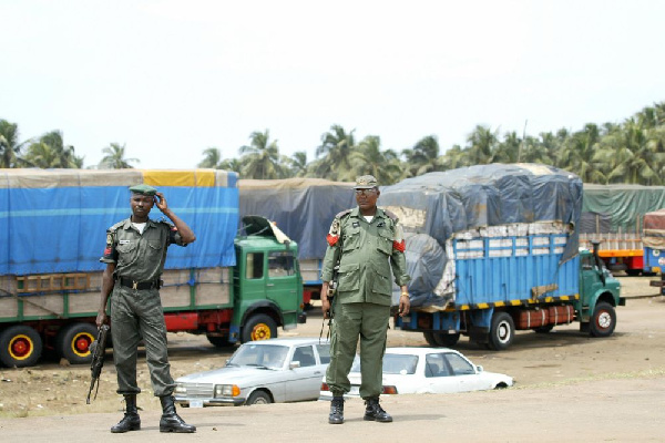 Goods are still stuck on the border of Nigeria