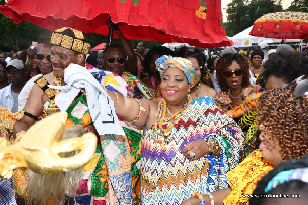 The Ewe Queen of Chicago, Mama Hilda Adjaho Kuevi arriving at Ghanafest