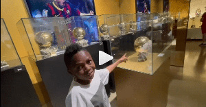 Yaw Dabo at the FC Barcelona museum