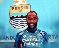 Carloton Cole has been sacked by Persib