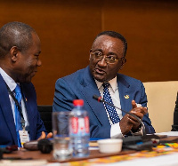 Agric Minister Dr. Owusu Afriyie Akoto (R) and Joseph Boahen Aidoo, CEO of Ghana Cocoa Board