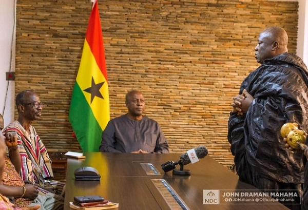 Amoamanhene, Nana Agyenim Boateng informing JM of the burial of Nana Akwasi Agyemang