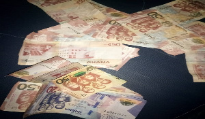 A photo of the fake cedi notes