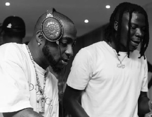 Nigerian singer, Davido hanging out with Stonebwoy