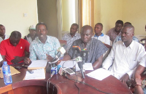 William Adarkwa flanked by Charles Danso, Chairman of GCDA and Prince Amankwa,