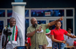 Ex-President John Mahama (Center) addressing the people at Wa