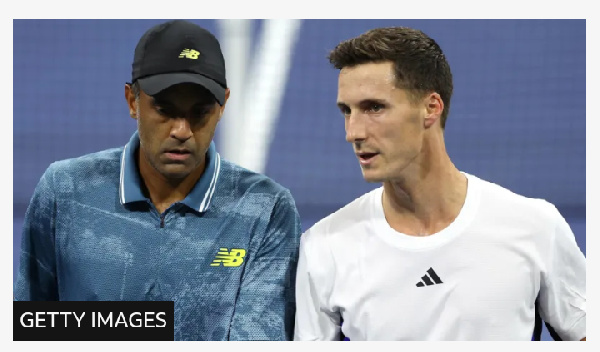 Joe Salisbury (right) also won the US Open mixed doubles in 2021