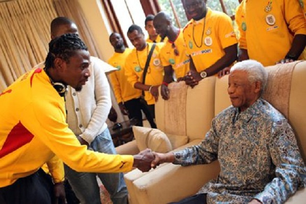 Black Stars players paid a courtesy call on Nelson Mandela in 2010