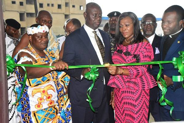 Justice KwasiAnin-Yeboah assisted by Nii Dr Ayi-Bonte II (left) and Mrs Elizabeth Sackey