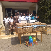 Members of the Energy Competition in a group photo with the finalists