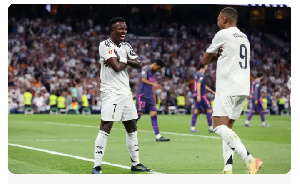 Vinicius Junior (left) and Kylian Mbappé