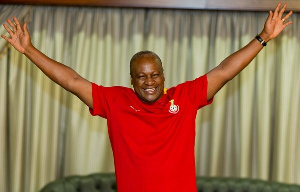 John Mahama  Celebrates Stars