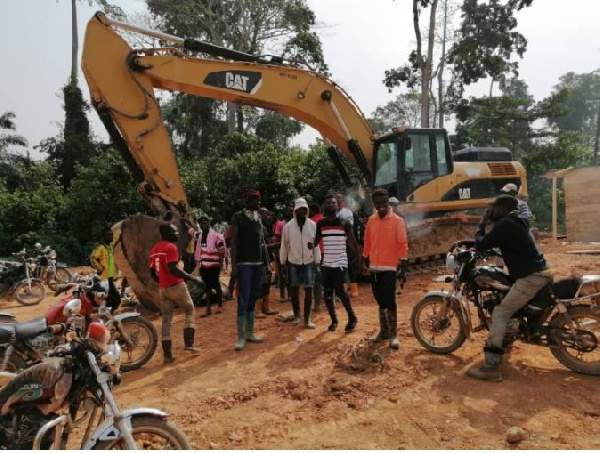 The youth of Manso Odaho have vowed to resist any move to mine in the natural reserve.