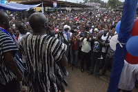 Dr. Mahamudu Bawumia addressing Odoben residents