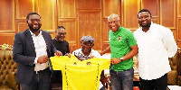 Kotoko pay courtesy call to Former president, John Agyekum Kufuor