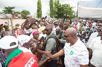 John Dramani Mahama with market women