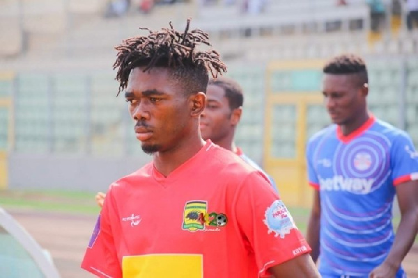 Asante Kotoko defender, Empem Dacosta