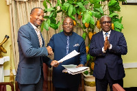 Officials of COCOBOD signed a contract to finance cocoa purchases