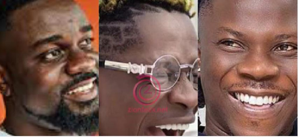 Musicians Shatta Wale (M), Sarkodie (L) and Stonebwoy (R)