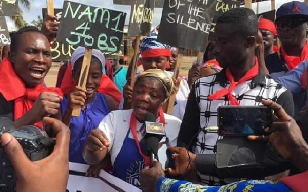 Photo of aggrieved customers during a demonstration