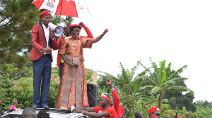 NUP candidates in Nakaseke District, addressing supporters in Lumpewe Village