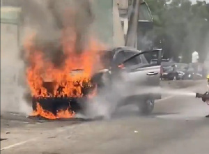 Moving Car Catches Fireee.png