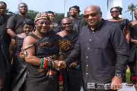 Former President, John Dramani Mahama with the Krontihene of Sunyani Nana Bofotia Boamponsem