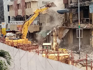 Demolition of the building at Makola