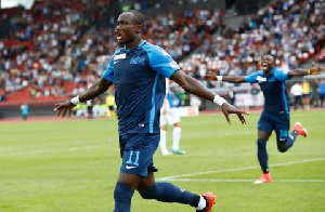 Raphael Dwamena celebrating a goal he scored for his Spanish side