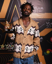 Fameye with his VGMA award