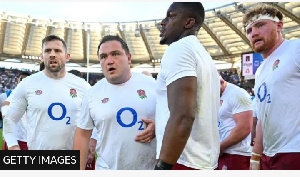 England's Jamie George and Maro Itoje (centre)