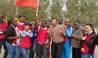 Some foreign international students in a group photograph