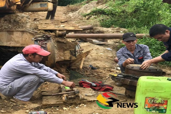 Some of the Chinese illegal miners