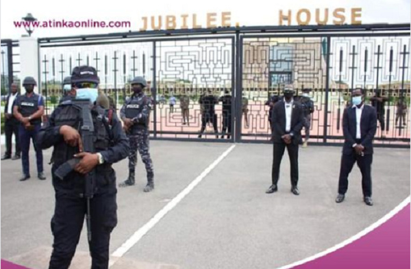 A photo of the security personnel at the entrance of the Jubilee Huse