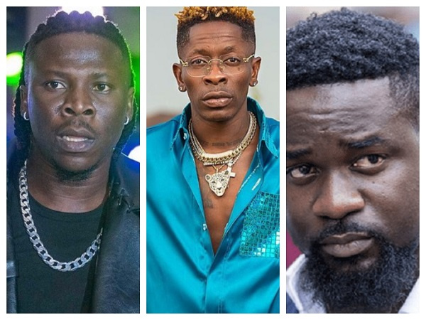 L-R: Stonebwoy, Shatta Wale Sarkodie