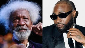 L-R: Iconic writer Wole Soyinka and Afrobeats superstar Davido