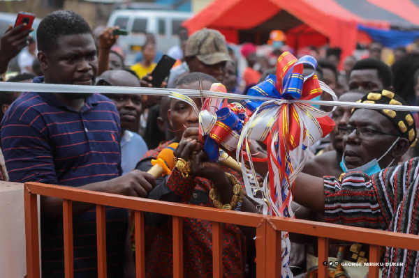 George Mireku commissioning the project