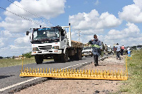 Vehicles are inspected at a police roadblock in Koma, Machakos County, EVANS HABIL | NATION MEDIA GR