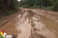 Nature of the main road that links the food production areas to other parts of the country