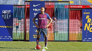 Kevin-Prince Boateng played  123 minutes  for Barcelona