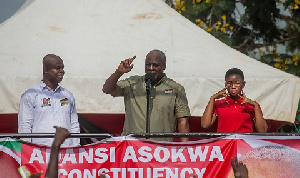 President John Dramani Mahama at a mini rally at Anwiaso, Adansi Asokwa