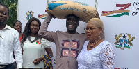 Captain Smart carrying cement to be used to build National Cathedral