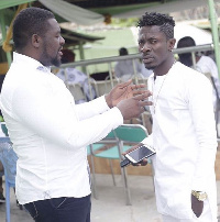 Shatta Wale with Bulldog